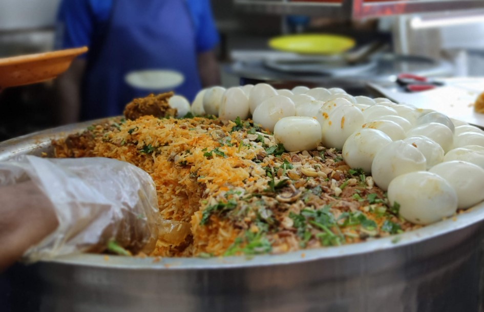 Little India: Harga Tiket, Waktu Operasi & Aktiviti (2026) 2 Beli Barangan Makanan India