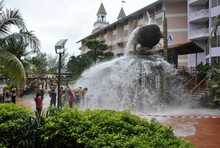Lotus Desaru Water Park: Harga Tiket, Waktu Operasi & Aktiviti (2026) 4 Fasiliti dan Kemudahan Lotus Desaru Water Park