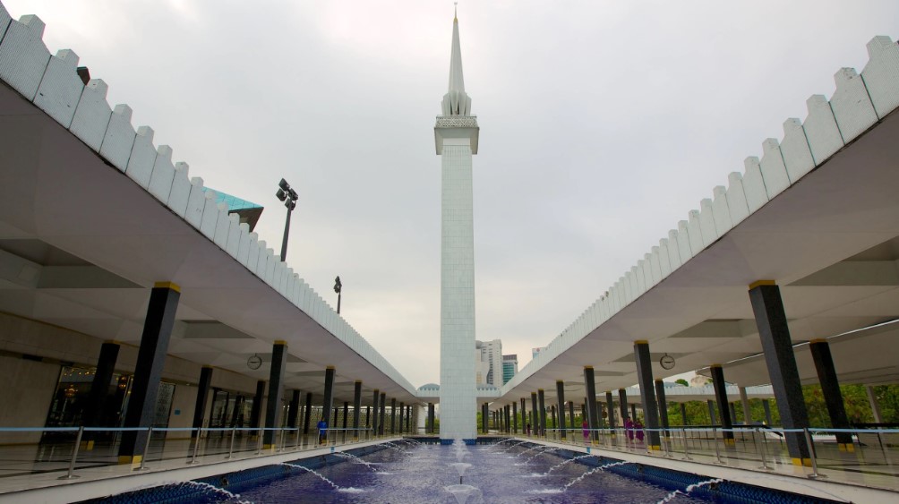 Masjid Negara: Harga Tiket, Waktu Operasi & Aktiviti (2026) 2 Lawatan Menara