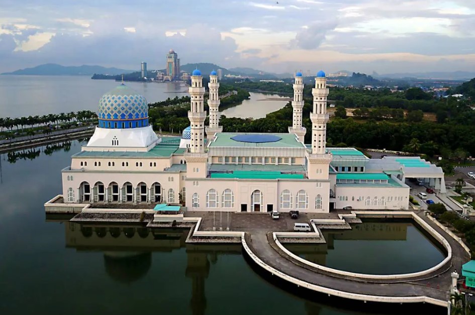 Masjid Terapung Likas: Harga Tiket, Waktu Operasi & Aktiviti (2026) 2 Tarikan di Masjid Terapung Likas