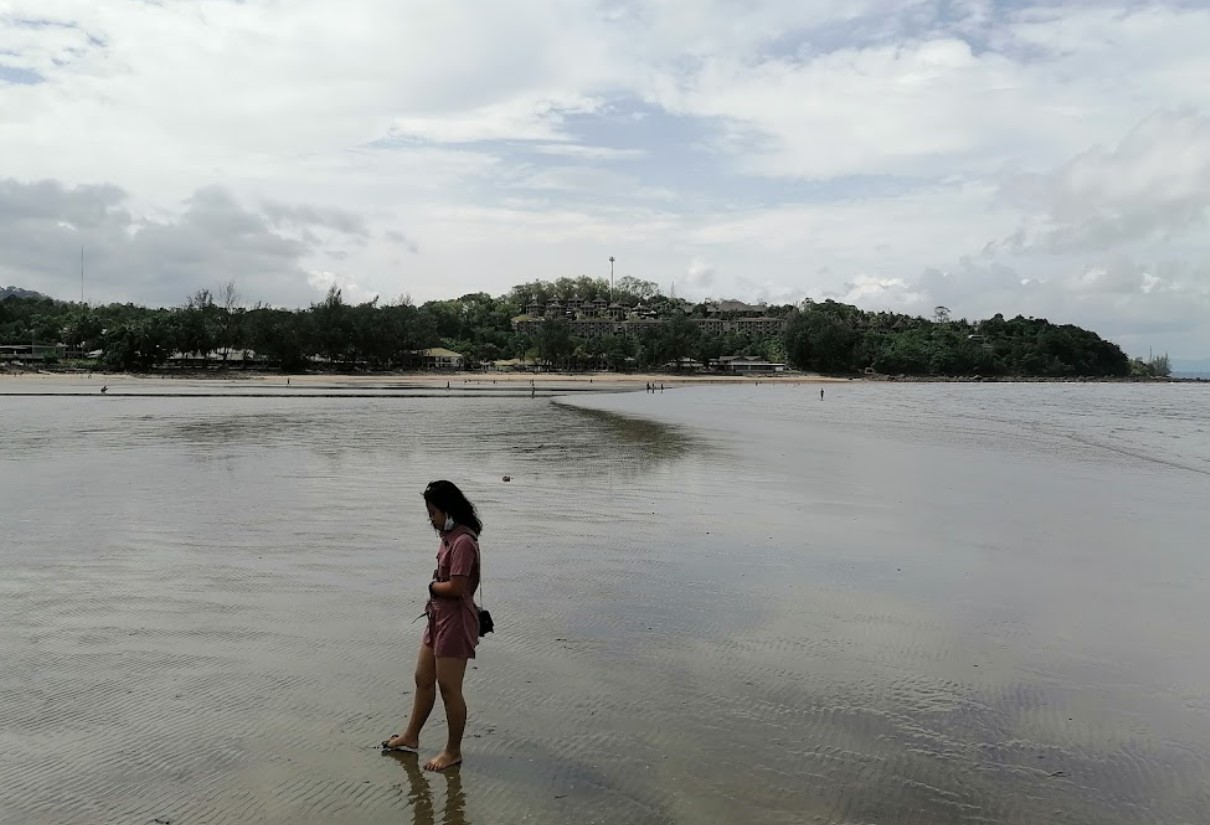 menjelajah-pantai menjelajah pantai