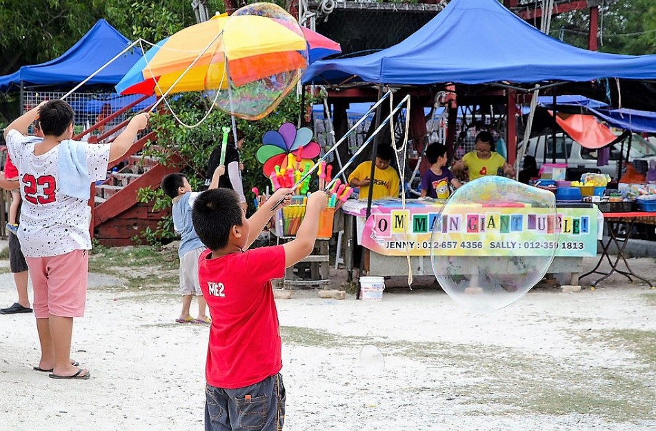 Pantai Redang Sekinchan: Harga Tiket, Waktu Operasi & Aktiviti (2026) 6 Aktiviti Lain