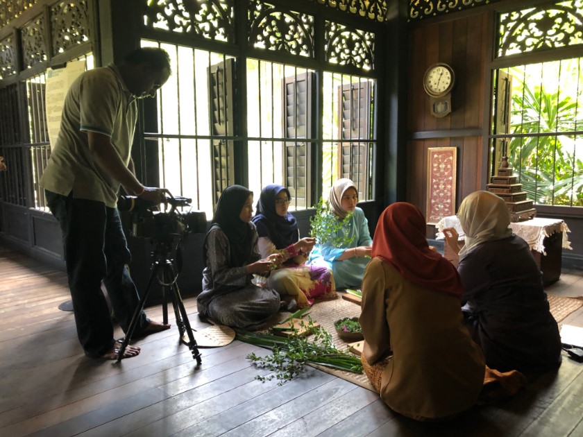 Rumah Penghulu Abu Seman: Harga Tiket, Waktu Operasi & Aktiviti (2026) 3 Menonton Persembahan Kebudayaan